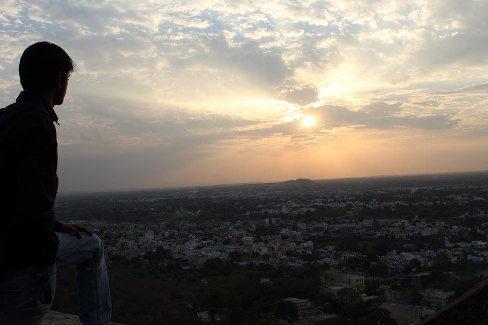 Photo of Sunset Point, Anadara Road, Mount Abu, Rajasthan, India by Sanjna Vishwanath