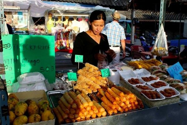 Photo of Bangkok Thailand by Travelettes