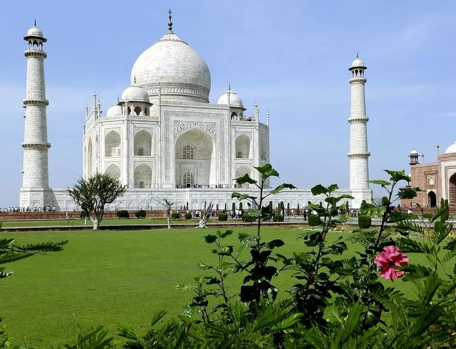 Photo of Taj Mahal, Agra, Uttar Pradesh, India by aditi jain
