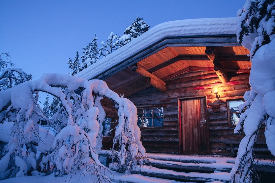 Wish To Sleep Under The Northern Lights In A Glass Igloo This Year ...