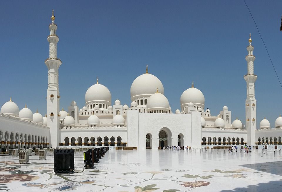 Photo of Abu Dhabi - United Arab Emirates by Aakanksha Magan