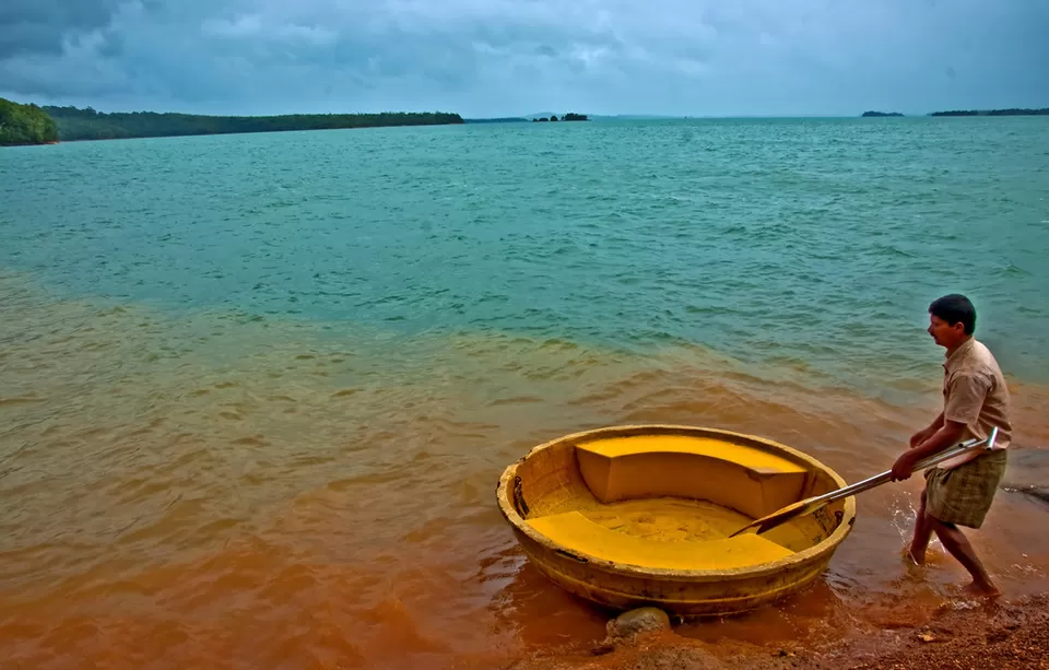 Photo of Karnataka's Golden Lake, Honnemaradu Is The Perfect Place For Adventure Lovers by Aakanksha Magan