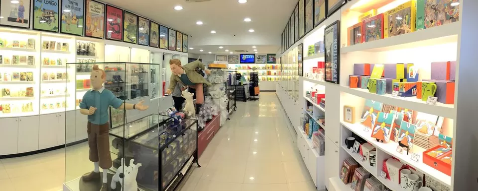 Photo of Shopping in Singapore: The Hottest Shopping Destination In Southeast Asia by Aakanksha Magan