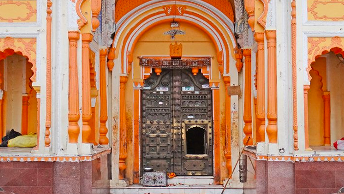 Photo of Ram Raja Temple, Orachha, Madhya Pradesh, India by Aakanksha Magan