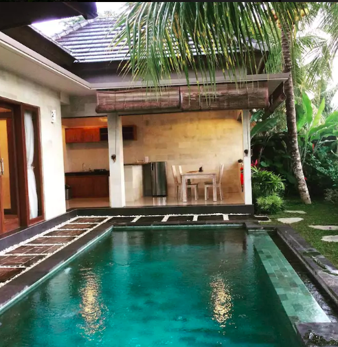 Photo of 6 Reasons Why My Partner And I Ditched A Resort And Stayed At An Airbnb In Bali by Aakanksha Magan