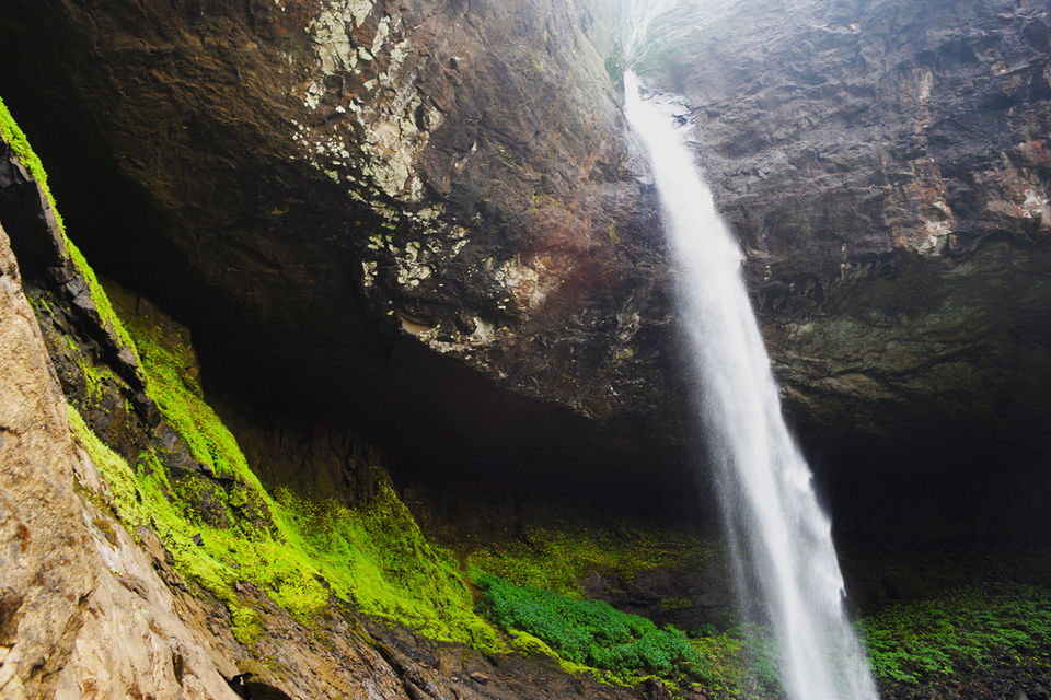 Photo of Trek To Unexplored Devkund Waterfalls 3/4 by Shubham Ganbote