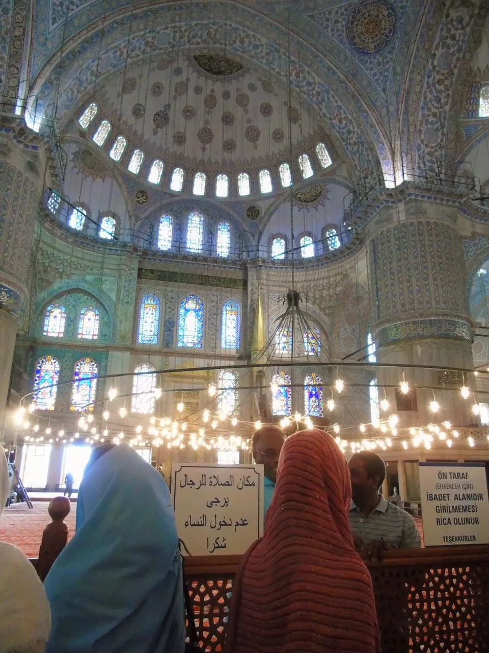 Photo of The Blue Mosque, Sultanahmet Mh., At Meydanı No:7, 34122 Fatih/İstanbul, Türkei by Justine 