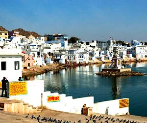 Photo of Pushkar Lake, Pushkar, Rajasthan, India by @diti $rivastava
