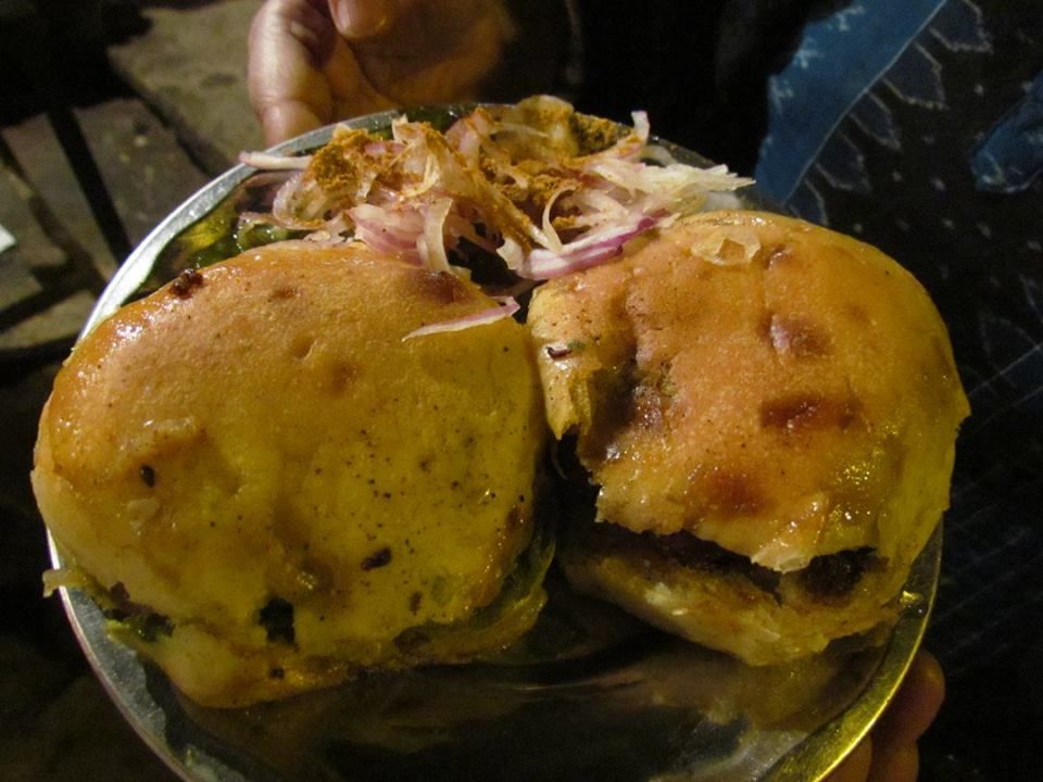 Photo of Raju Bhai Ki Kaleji, Gangaprasad Marg, Dugawan, Aminabad, Lucknow, Uttar Pradesh, India by @diti $rivastava