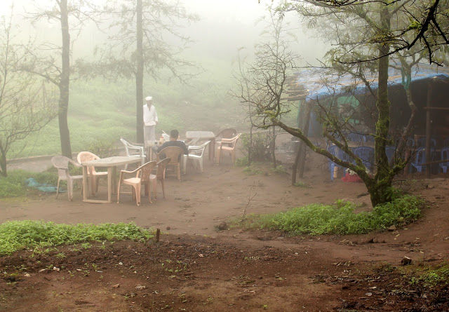 Photo of Trekking at Sinhgad Fort, Pune 17/19 by mansioza