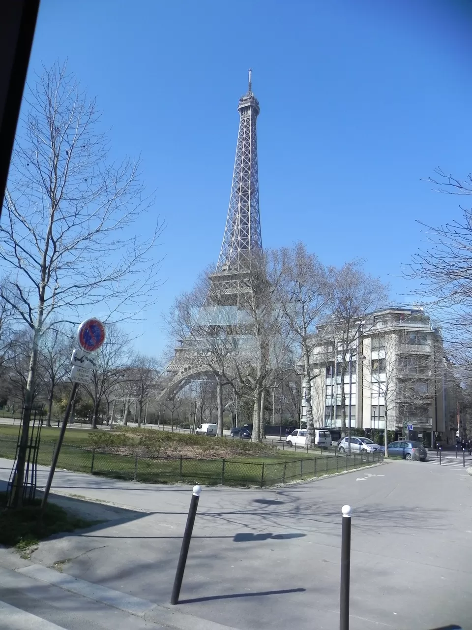 Photo of Eiffel Tower, Avenue Anatole France, Paris, France by Atur Talsania