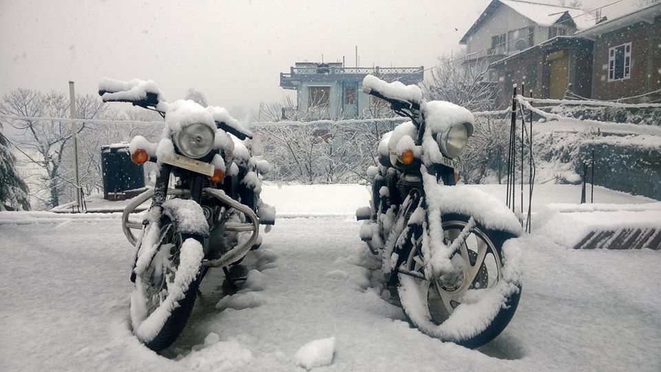 Photo of How to rent/hire bike or bullet in Manali for Leh by Rahul Sharma
