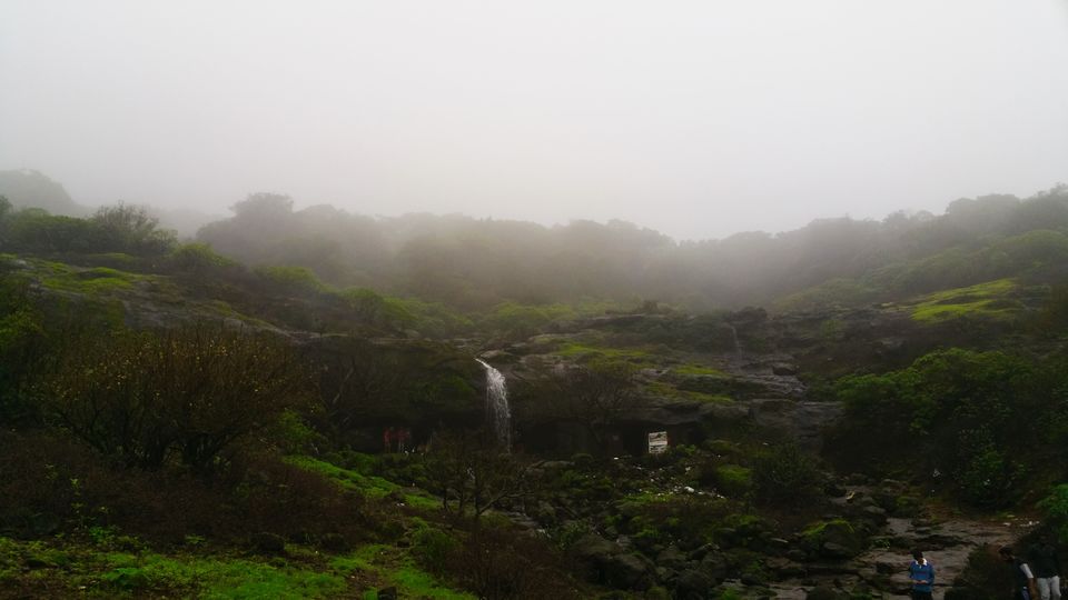 Photo of Harishchandra Gadh valley of environs, waterfalls, caves & ancient history by Sindhu Chandra