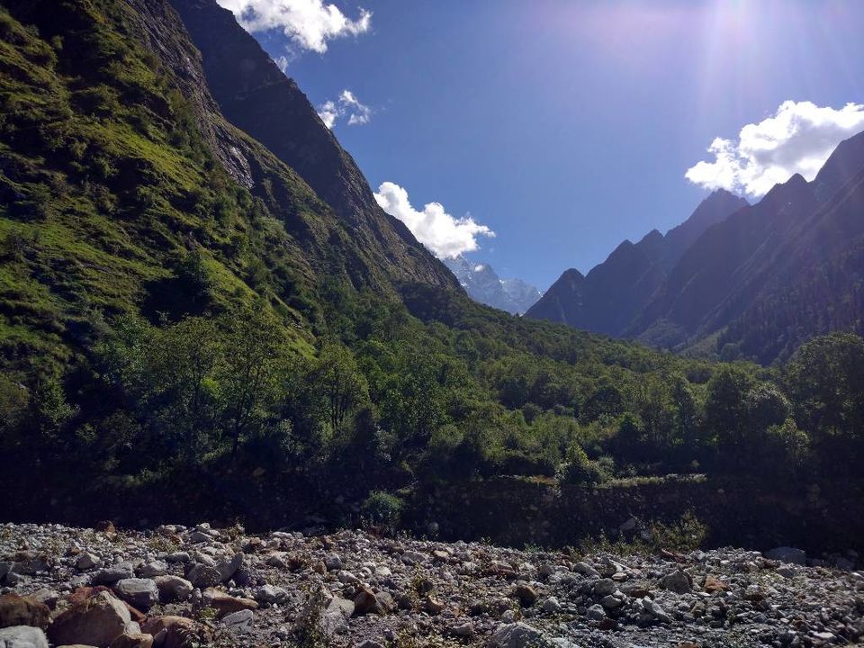 Photo of Enchanted & Enlightened - Valley of Flowers, Hemkund Sahib, Badrinath & Mana by Paraj Singh