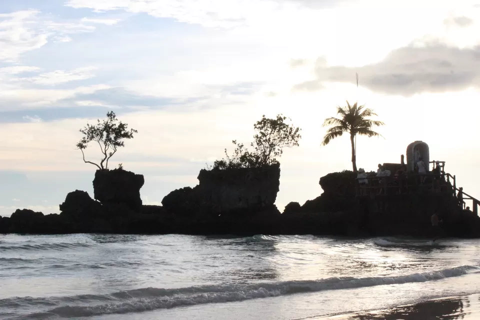 Photo of Willy's Rock Formation, Malay, Aklan, Philippines by Neesha Shaik