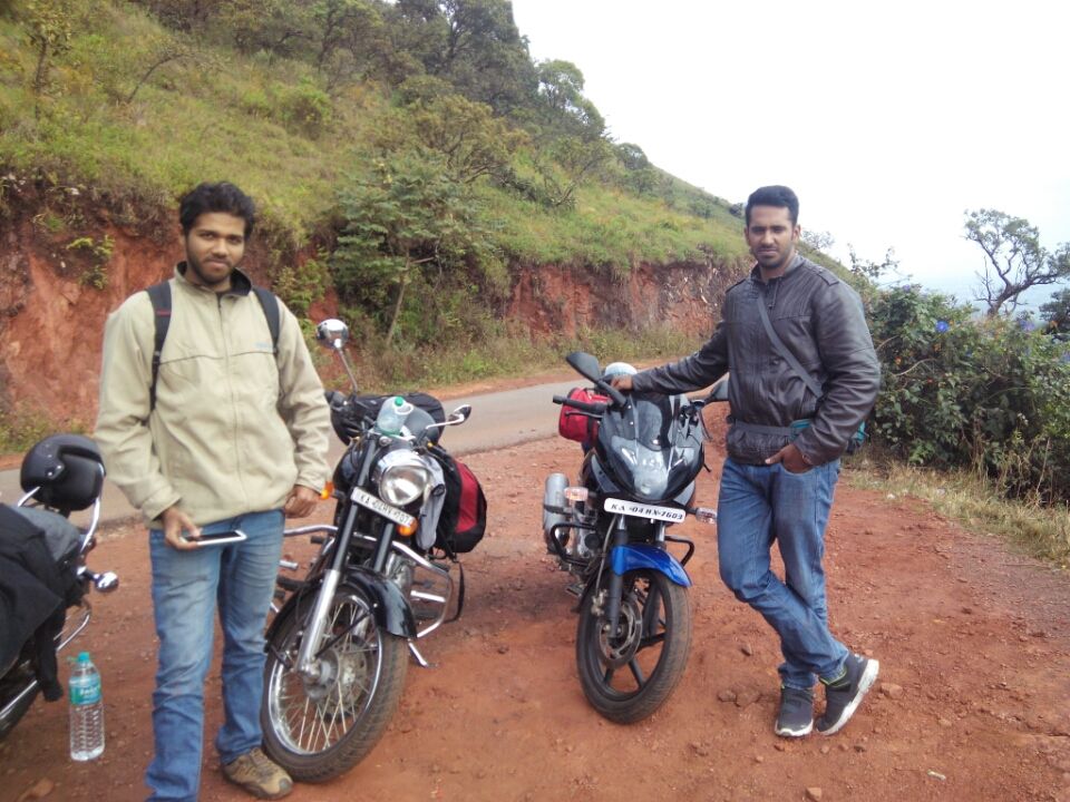 Photo of Mullayanagiri Peak, Mullayanagiri Peak, Pandaravalli, Karnataka 577130 by Bhargav Mg