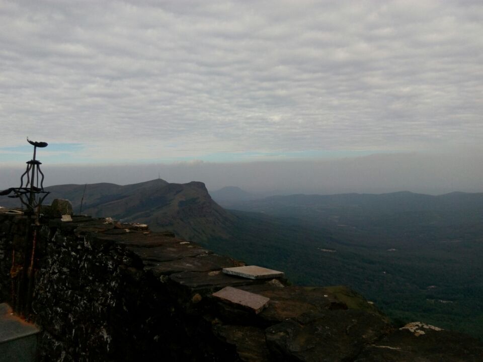 Photo of Mullayanagiri Peak, Mullayanagiri Peak, Pandaravalli, Karnataka 577130 by Bhargav Mg
