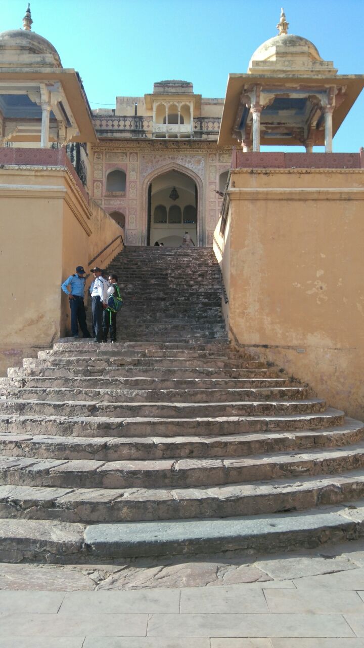 Photo of Traveling during the 500 Rs & 1000 Rs ban: Trip to Jaipur, Ajmer and Pushkar by Pranjal Tiwari