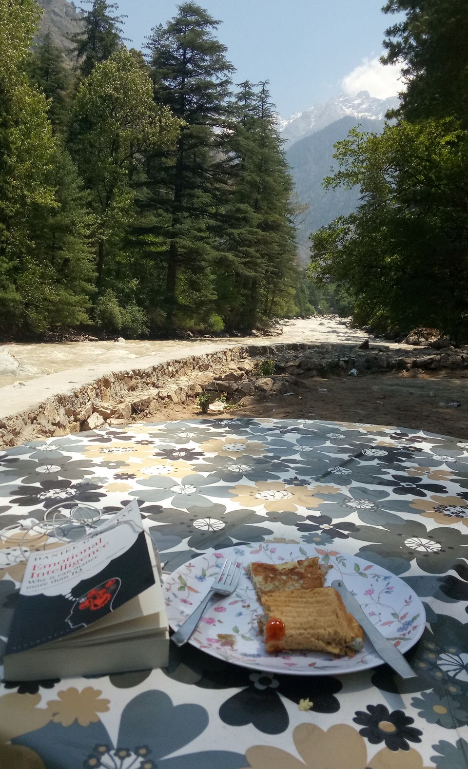 Photo of Kasol, Himachal Pradesh, India by DeepAnwita Nandi