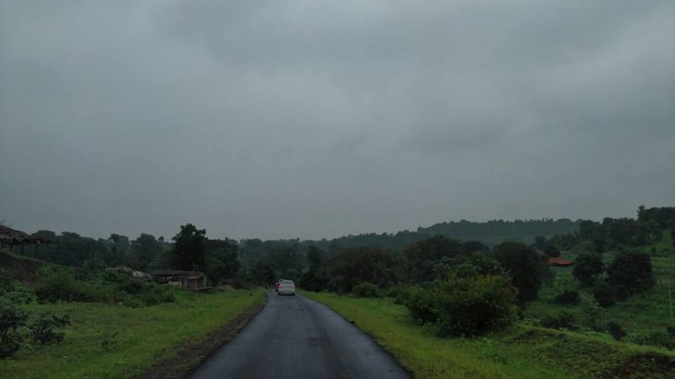 Photo of A Ride + Trekking in the Fog (Nagpur - Patalkot - Nagpur) by Mohan Bangde