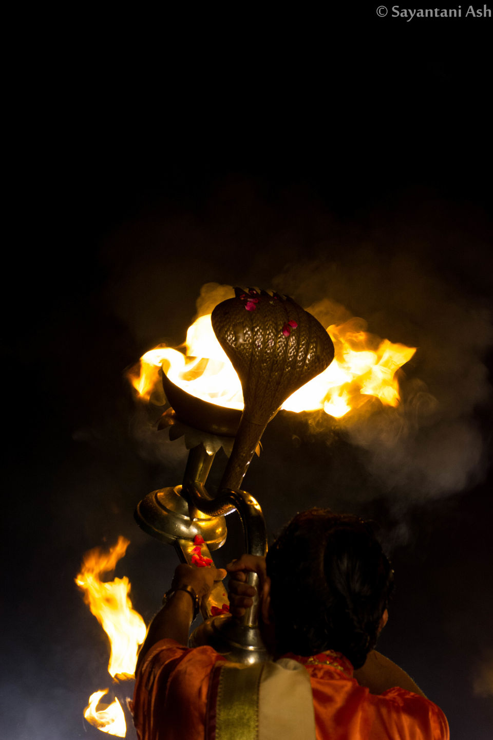 Photo of Dashashwamegh ghat, Uttar Pradesh, India by Sayantani Ash