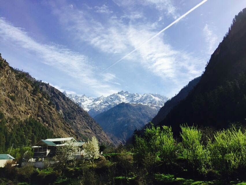 Photo of Himachal:- Friends, valley and trippy... by Debesh Jha