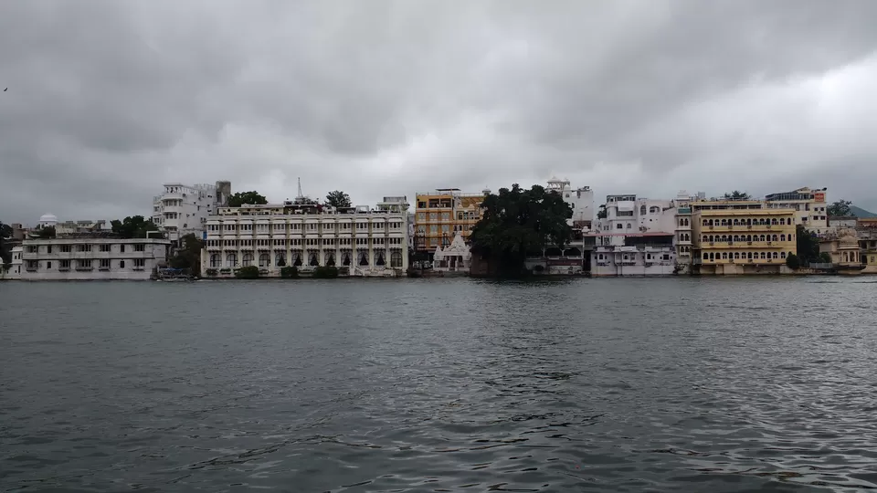 Photo of Lake Pichola, Pichola, Udaipur, Rajasthan, India by Nancy Johri