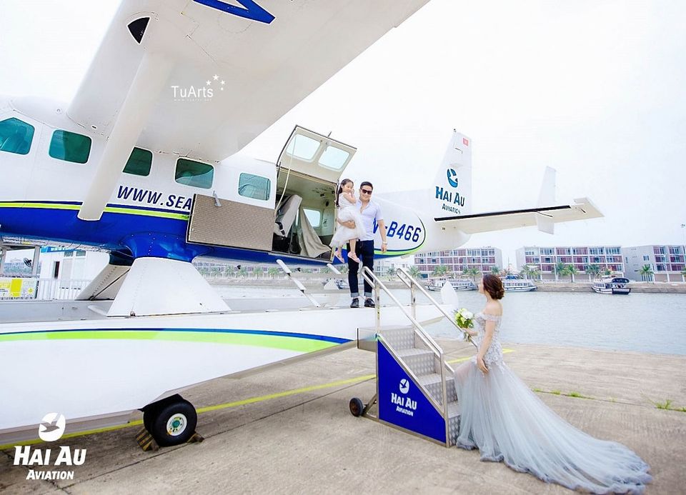Photo of Cannot resist the temptations to get on a Halong Bay seaplane 3/4 by vietnamtourpedia