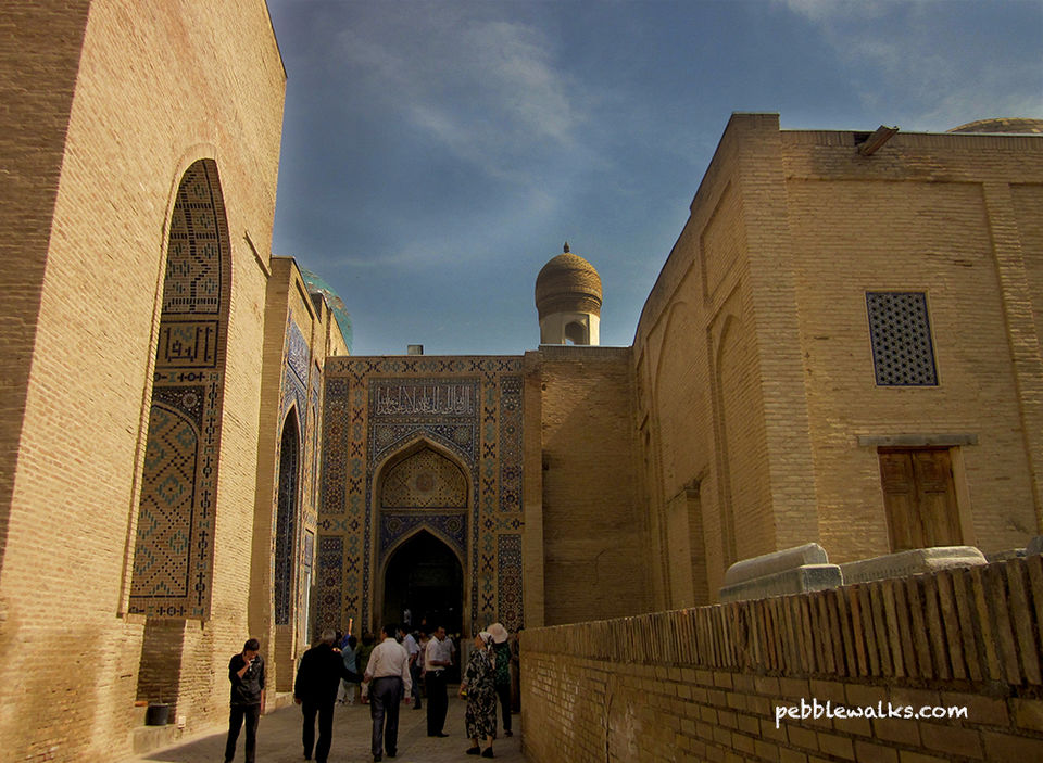 Photo of MEDIEVAL JEWEL OF SAMARKAND ~ SHAH-I-ZINDA 8/13 by pebblewalks