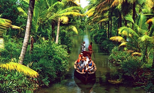 Photo of Some of the amazing places in Kerala 2/3 by Nisar