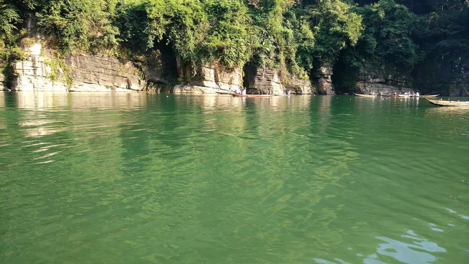 Photo of Dawki, Meghalaya, India by trinabh dowerah