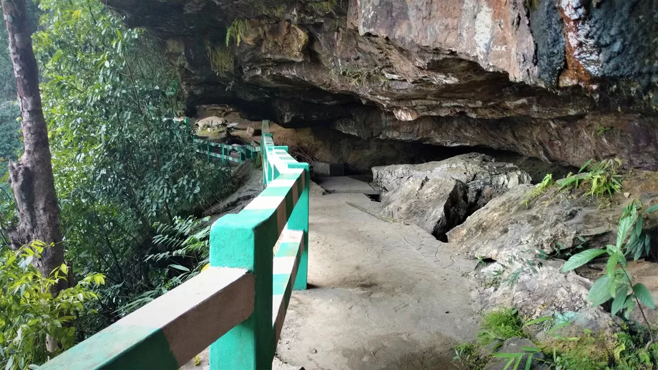 Photo of Byrdaw Falls, Pomshutia, Lapalang, Meghalaya, India by trinabh dowerah