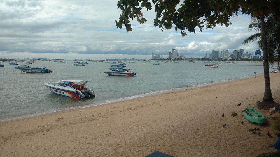 Photo of Pattaya Beach, Chon Buri, Thailand by trinabh dowerah