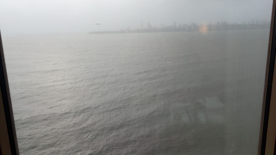 Photo of Trident Hotel, Nariman Point, Mumbai, Maharashtra, India by Snehal