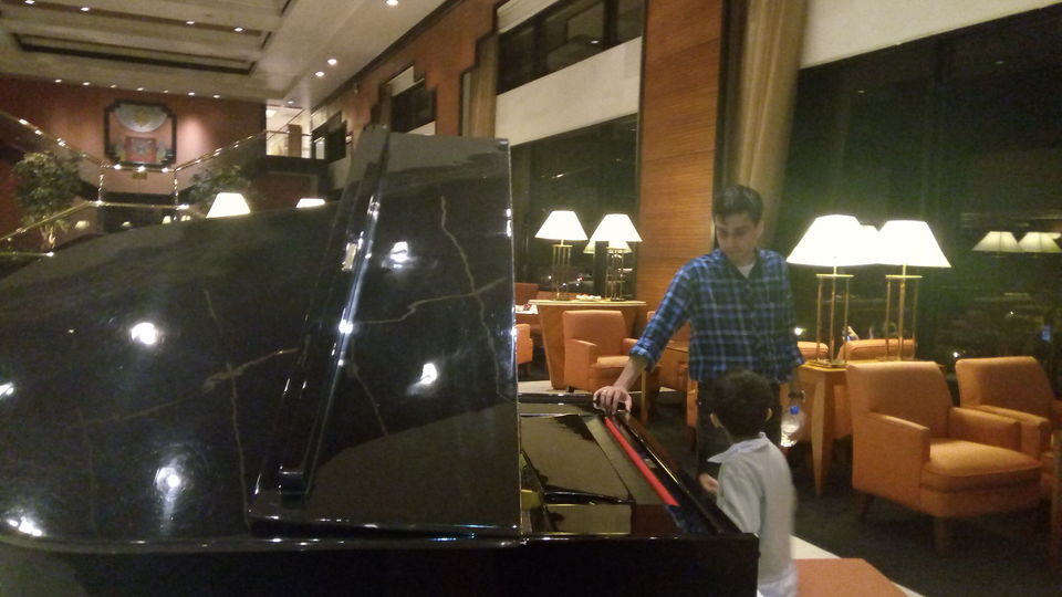 Photo of Trident Hotel, Nariman Point, Mumbai, Maharashtra, India by Snehal