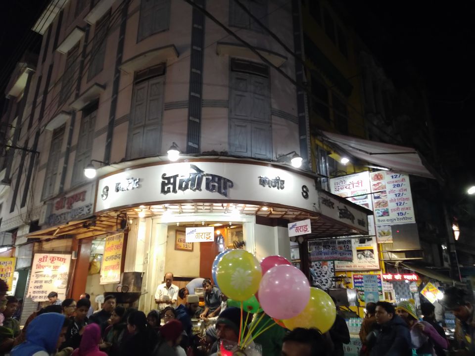 Photo of 7 Best Street Foods Under Rs 100 In An Indian City:Indore#SarafaBazar #Streetfoodindia by Snehal