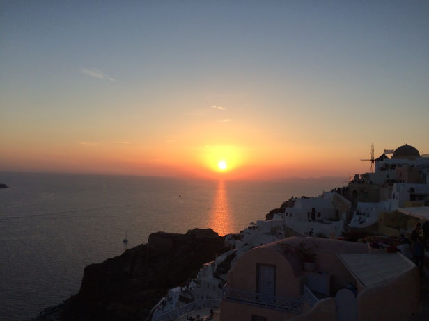 Photo of Why Greece Is The Perfect Honeymoon Destination? 3/5 by Neha Makdey
