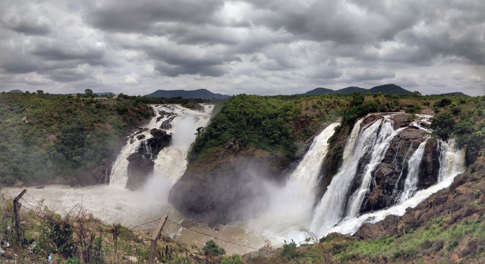 Photo of Gaganachukki Water Falls, Malavalli, Karnataka, India by Traveller Hoots