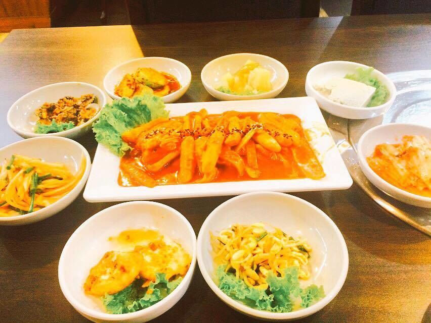 Photo of Boat noodle Phaya Thai Bangkok Thailand by Sai Pragna