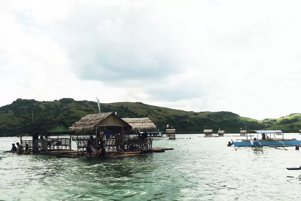 Photo of Manlawi Beach, Caramoan, Bicol, Philippines by Charlotte Anne