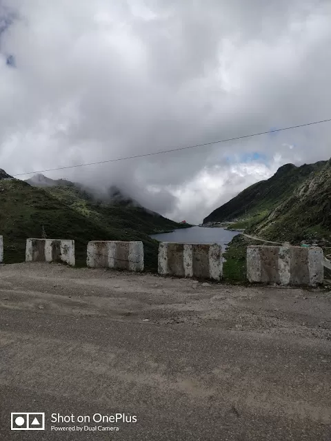 Photo of Tsomgo Lake View Point, Road, Sikkim, India by Abhinav Lal