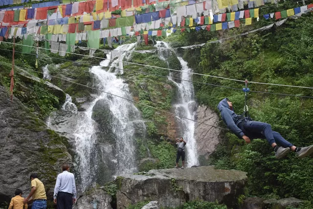 Photo of Bakthang Waterfall, Gangtok, Sikkim, India by Abhinav Lal