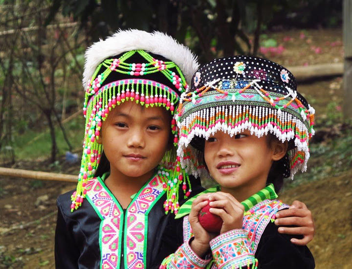 Photo of Laos -The Hmong New Year -A celebration of colours 4/4 by Suraj Somaiah Chokanda