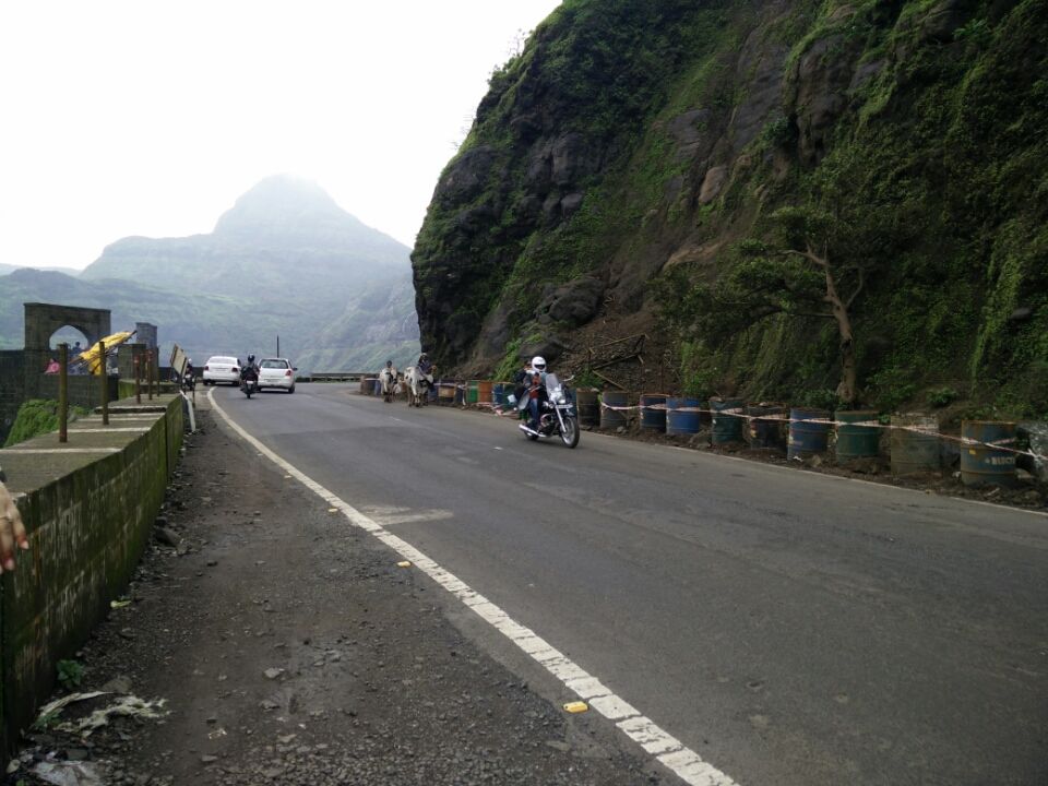 Photo of Malshej Ghat, Maharashtra 421401 by Charu Srivastava