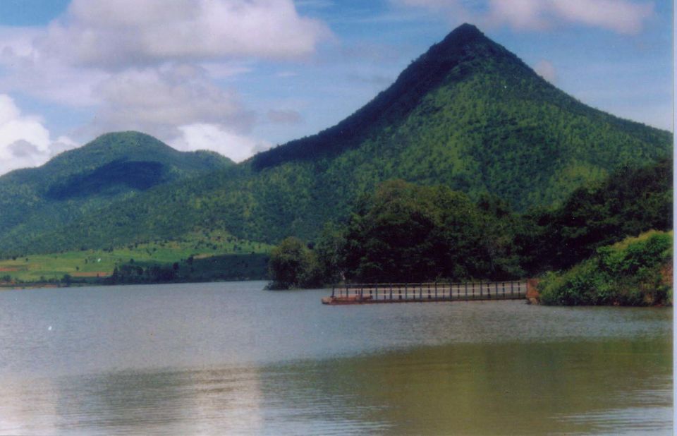 Photo of Hirekolale lake, Chickmagaluru, Karnataka, India by Anshul Singh