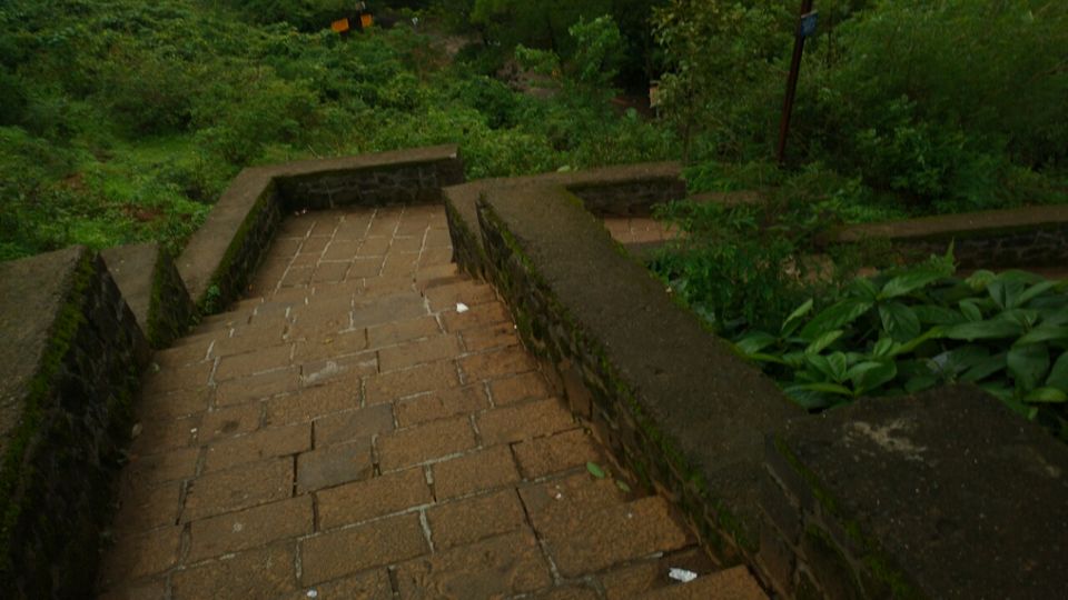 Photo of Into the cold breeze valleys of Talegaon. by Tanvi Rajadhyaksha