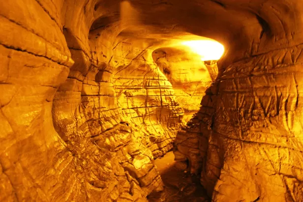 Photo of Belum Caves, Kurnool, Andhra Pradesh, India by Sachin Verma