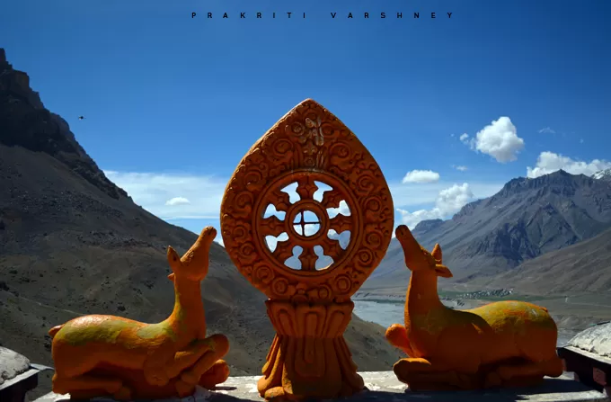 Photo of Om Mani Padme Húm, Calle de la Ribera de Curtidores, Madrid, Spain by Prakriti Varshney