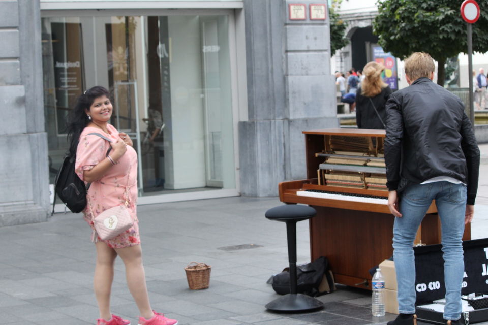 Photo of Antwerpen-Centraal, Koningin Astridplein, Antwerp, Belgium by Garima & Alok