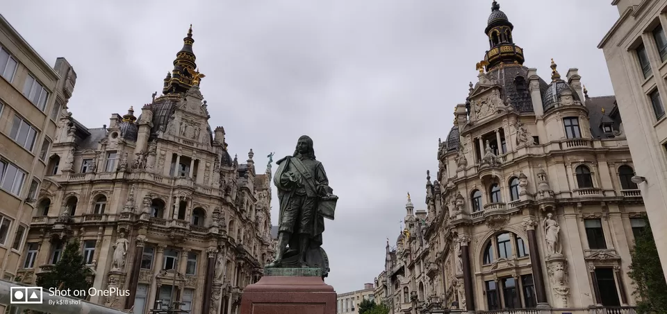 Photo of Antwerpen-Centraal, Koningin Astridplein, Antwerp, Belgium by Garima & Alok 